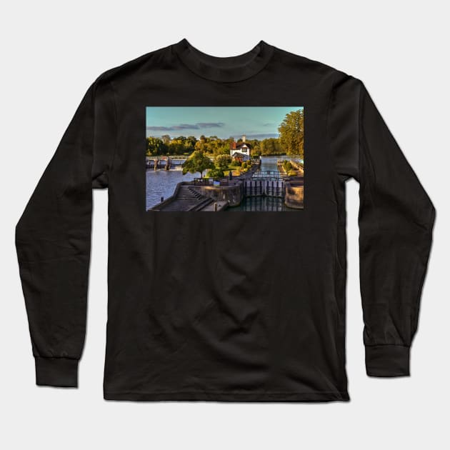 The Thames At Goring Long Sleeve T-Shirt by IanWL